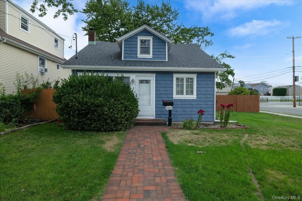 2683 Hewlett Lane - Photo 0