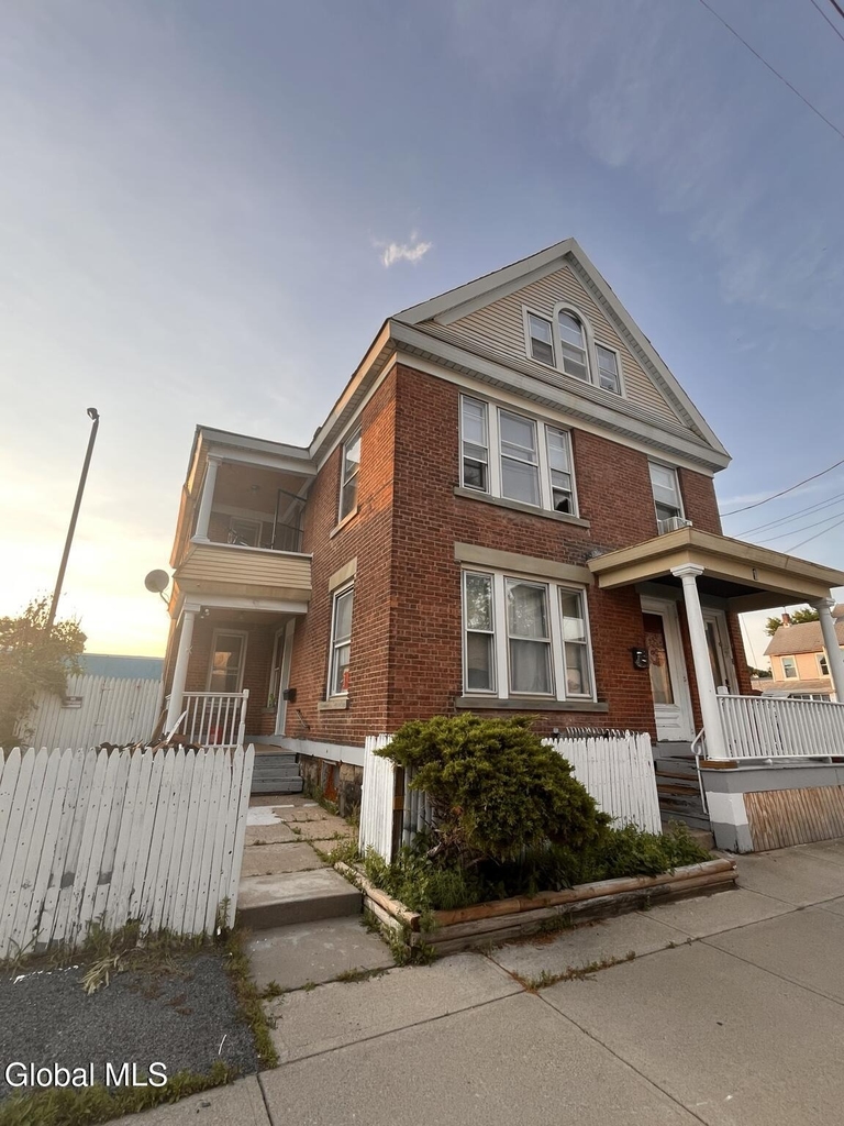 1 Chestnut Street - Photo 0