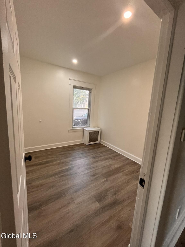 1 Chestnut Street - Photo 5