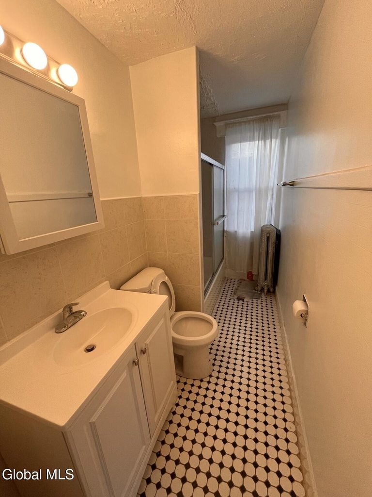 1 Chestnut Street - Photo 7