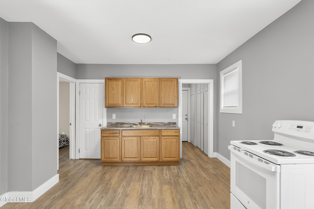 635 Crane Street - Photo 8