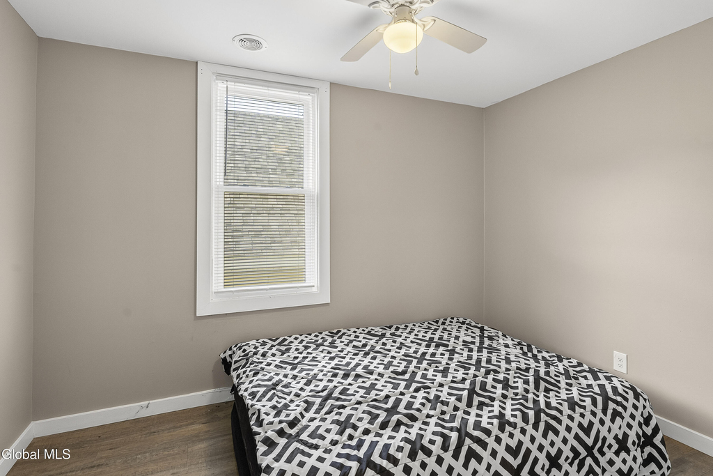 635 Crane Street - Photo 4