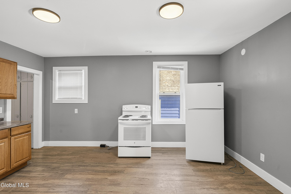 635 Crane Street - Photo 7