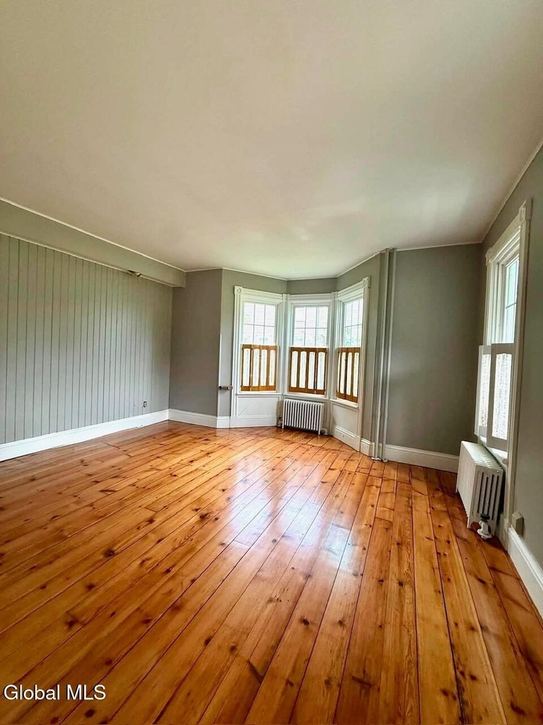 2145 New Scotland Road - Photo 9