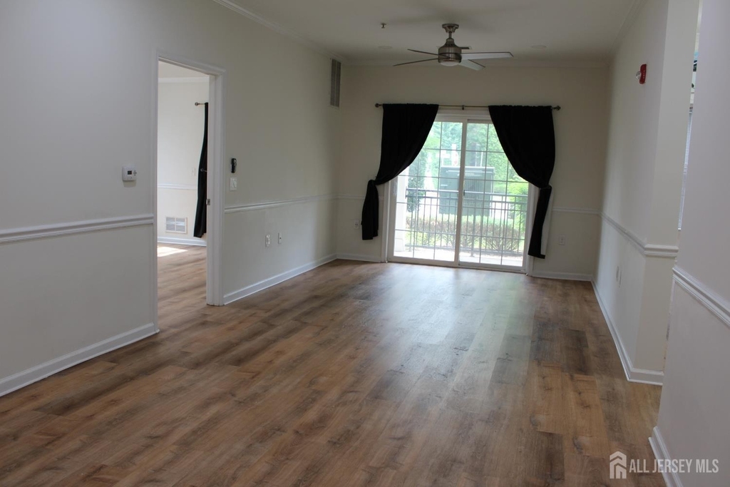 611 Doral Court - Photo 4