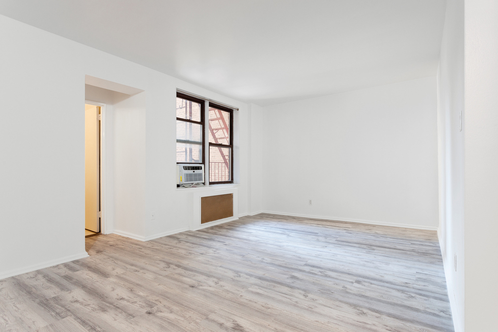 1420 York Avenue - Photo 0