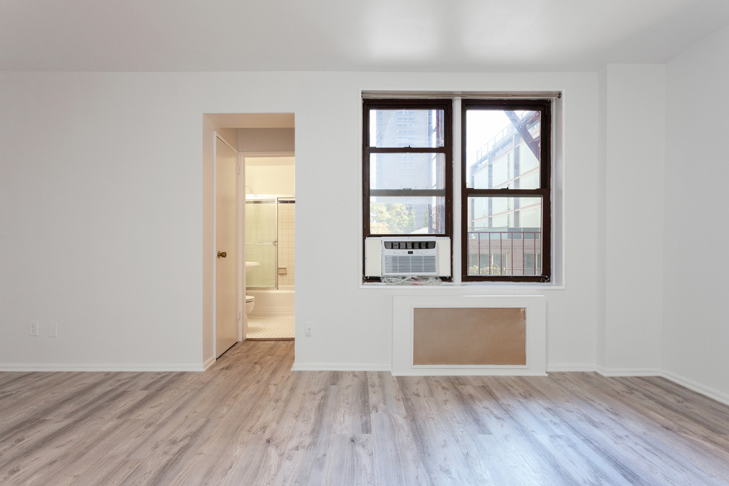 1420 York Avenue - Photo 1