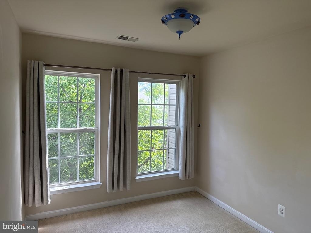 44293 Suscon Ct. - Photo 2