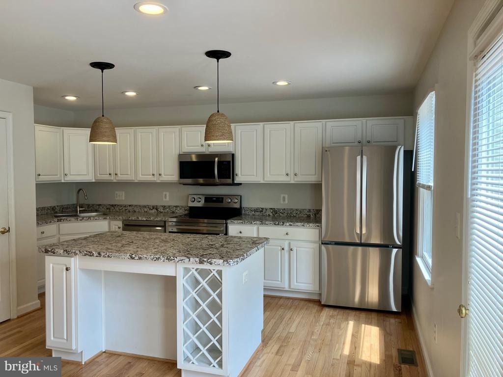 111 Maximillian Court Sw - Photo 8