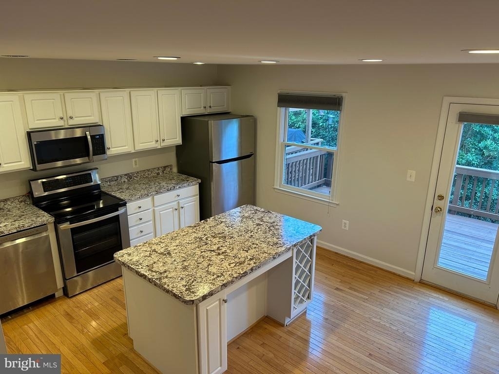 111 Maximillian Court Sw - Photo 9