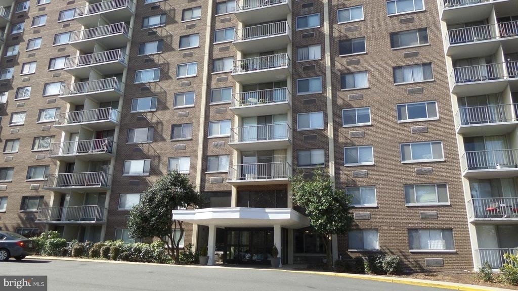 2059 Huntington Avenue - Photo 0