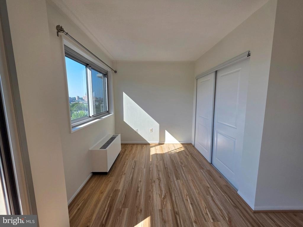 2059 Huntington Avenue - Photo 6