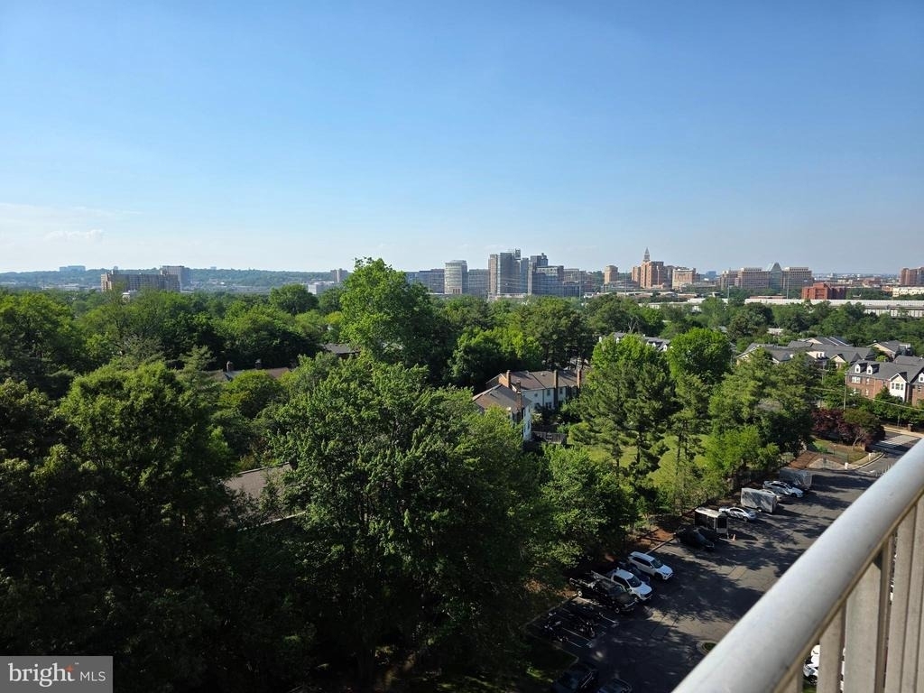 2059 Huntington Avenue - Photo 5