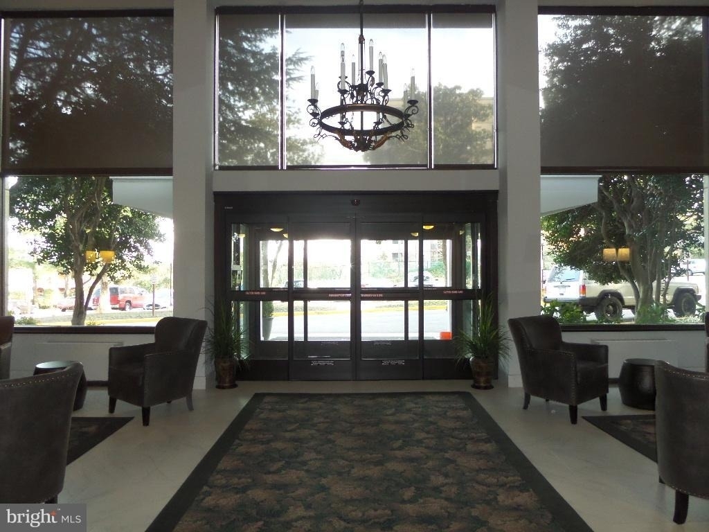 2059 Huntington Avenue - Photo 22