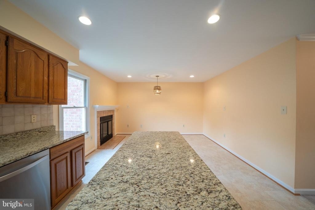 10168 Turnberry Place - Photo 10