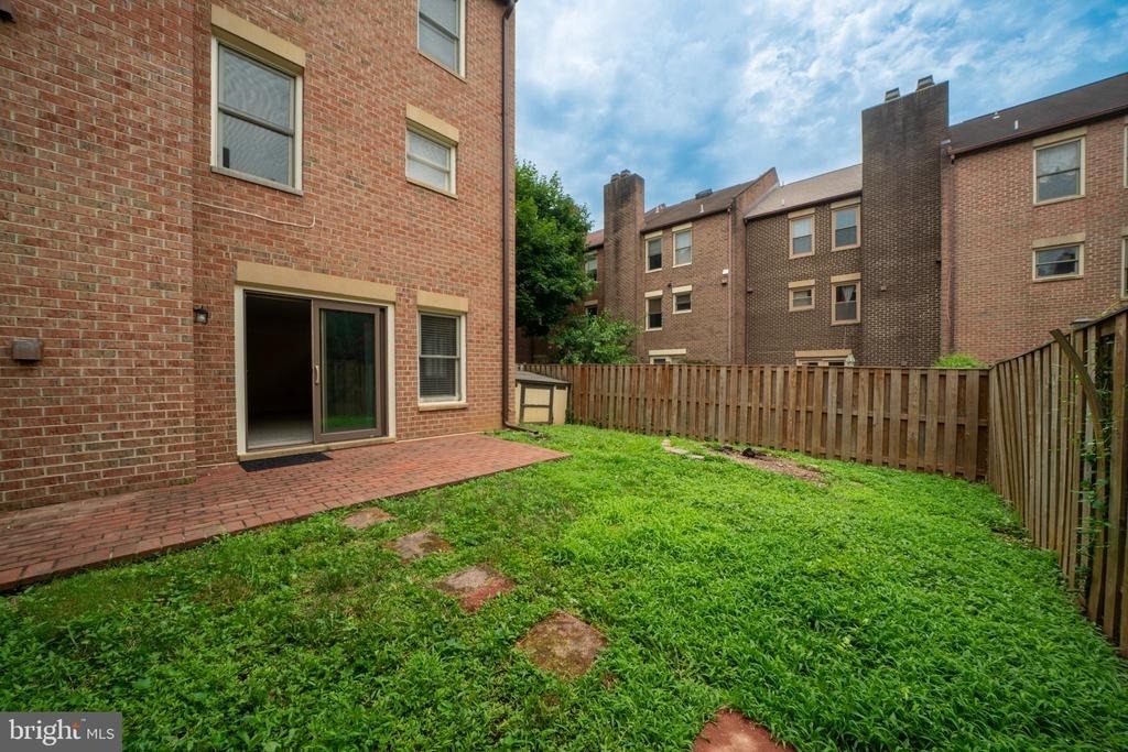 10168 Turnberry Place - Photo 29