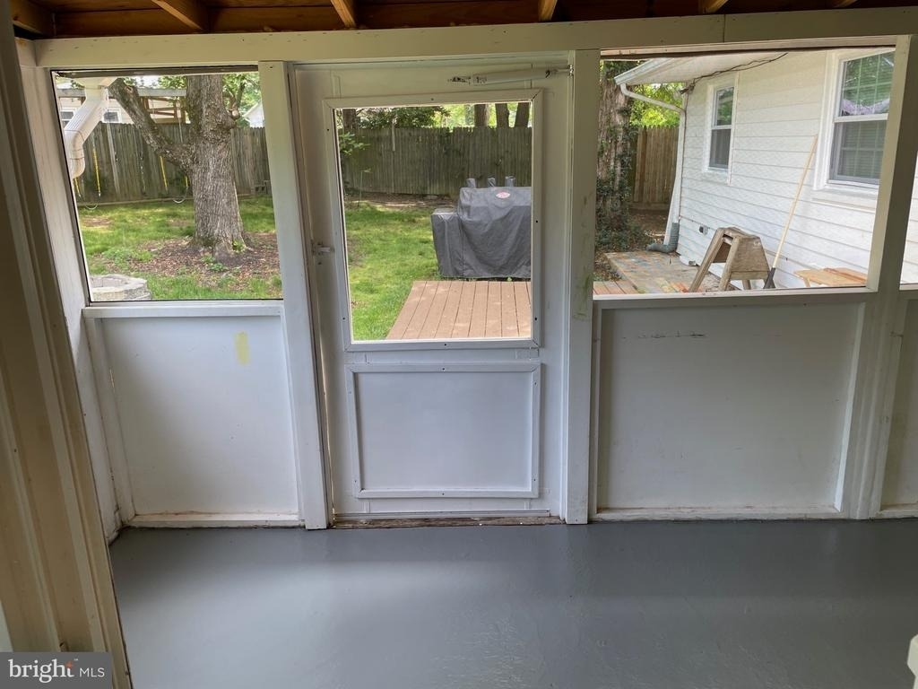 8011 Beckner Court - Photo 16