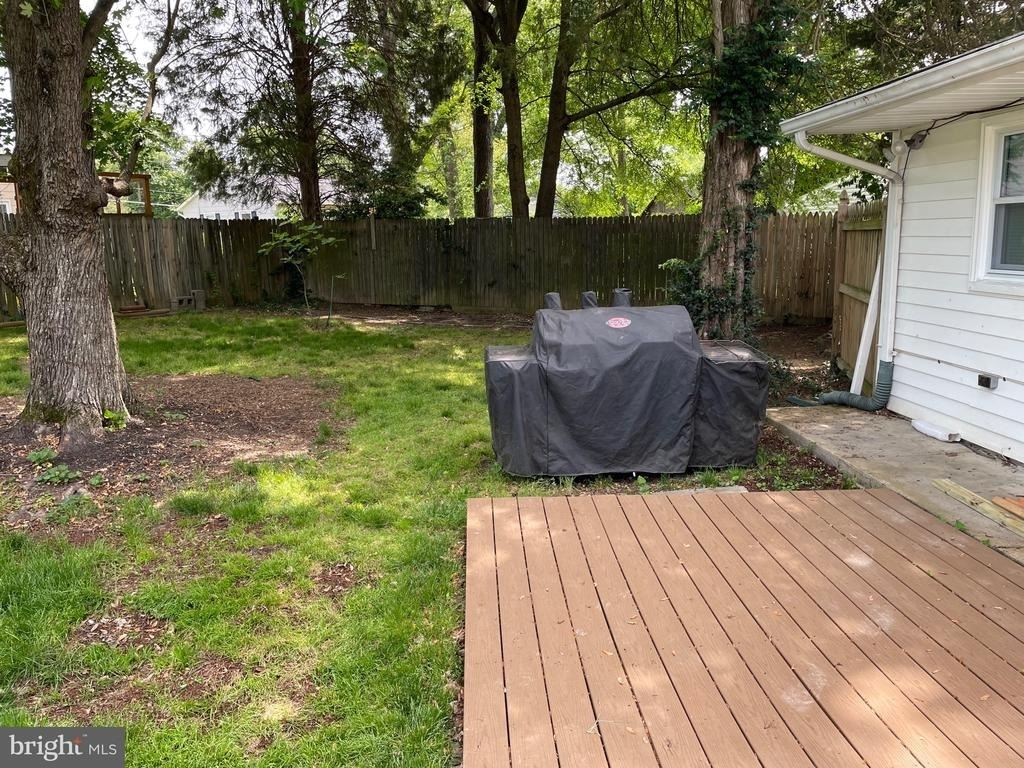 8011 Beckner Court - Photo 18