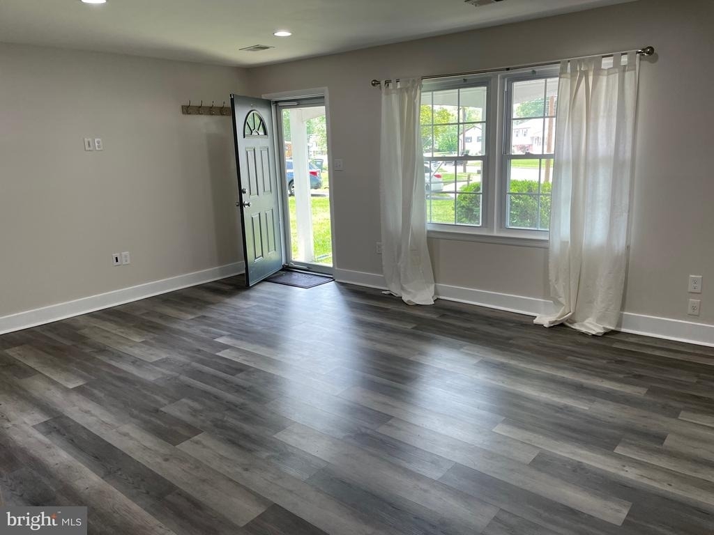 8011 Beckner Court - Photo 5