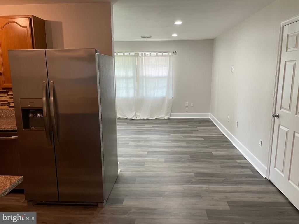 8011 Beckner Court - Photo 4