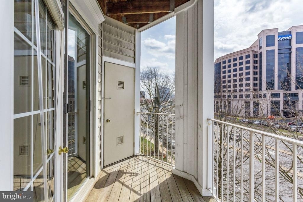 1645 International Drive - Photo 29