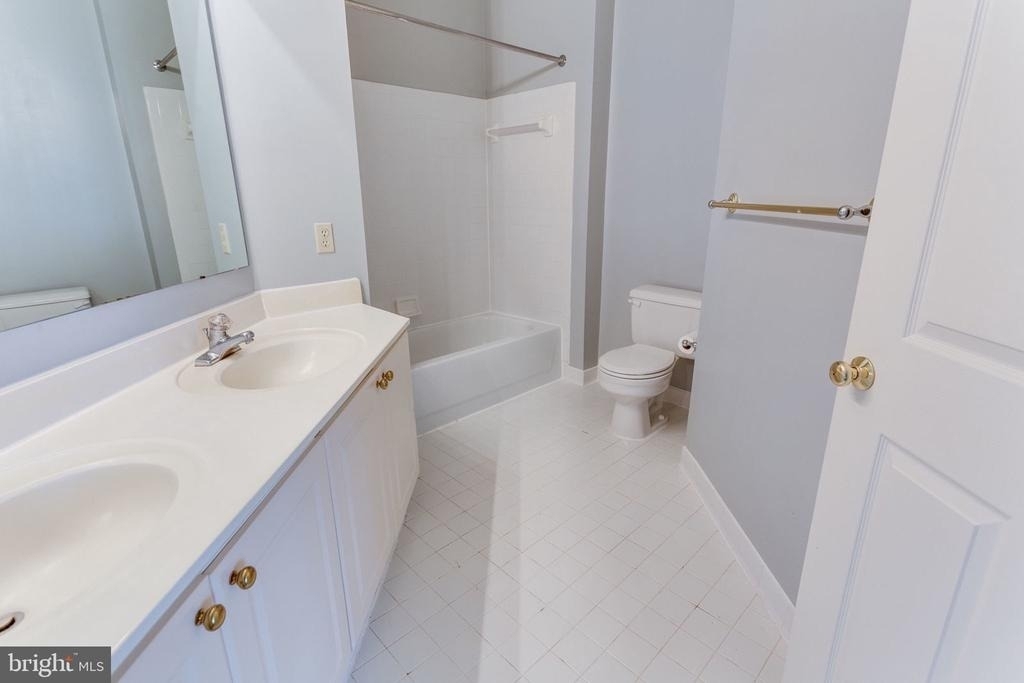 1645 International Drive - Photo 28