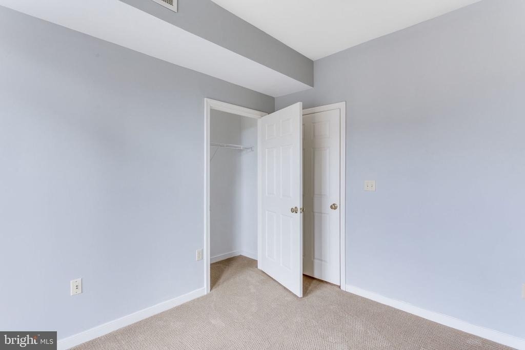 1645 International Drive - Photo 18