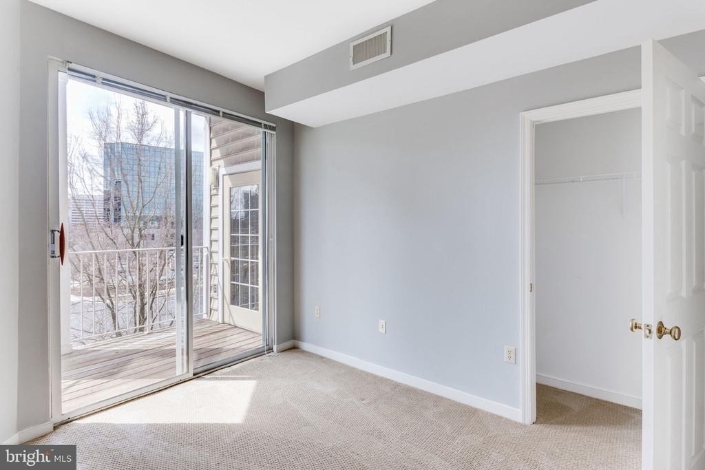 1645 International Drive - Photo 17