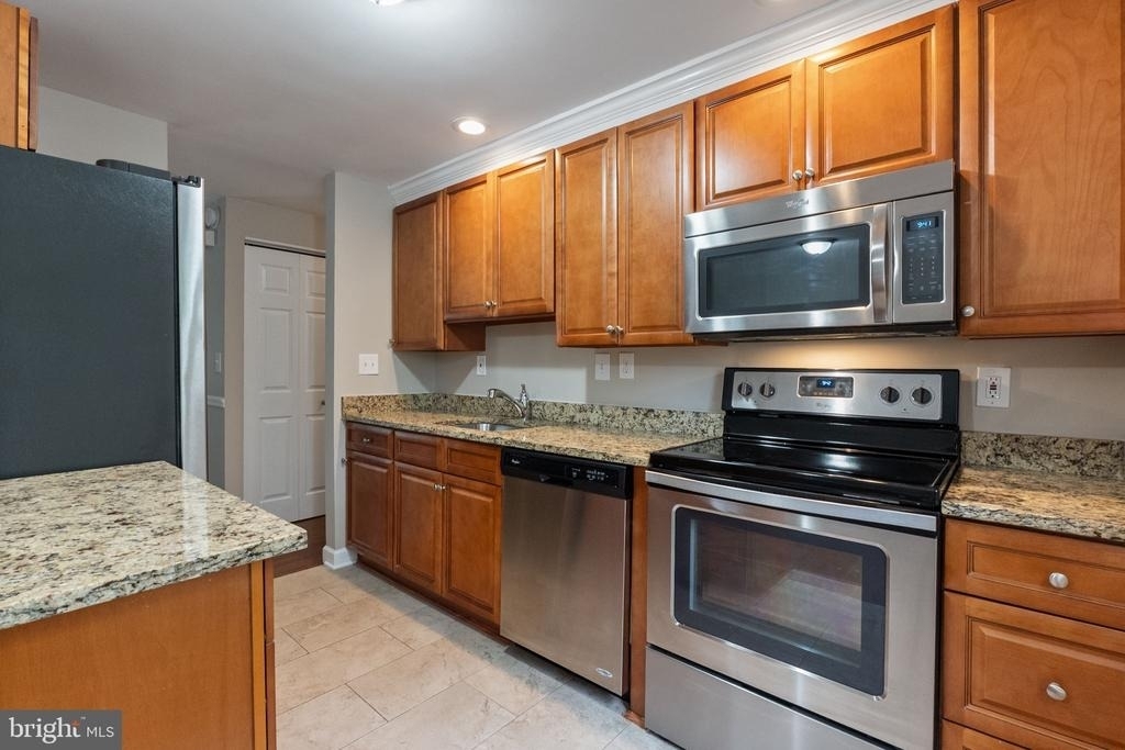 8454 Rippled Creek Court - Photo 3