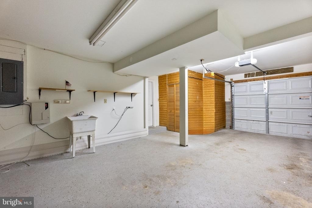 8454 Rippled Creek Court - Photo 16