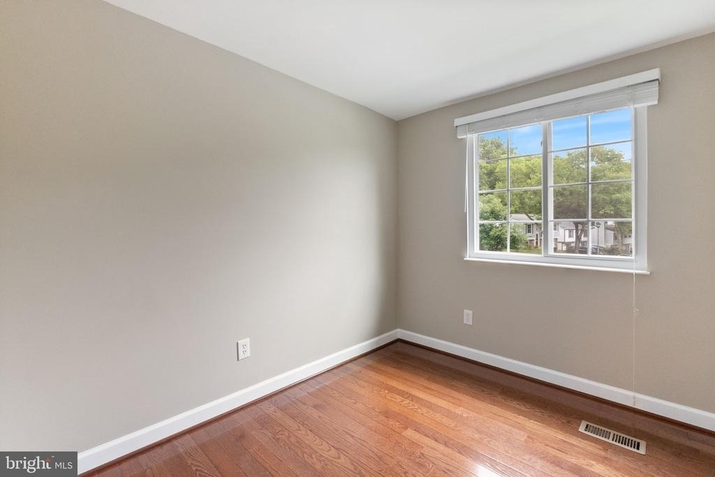 8454 Rippled Creek Court - Photo 10