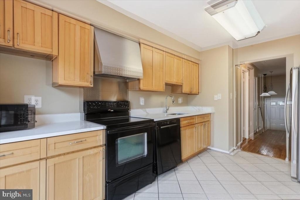 6168 Forest Creek Court - Photo 9
