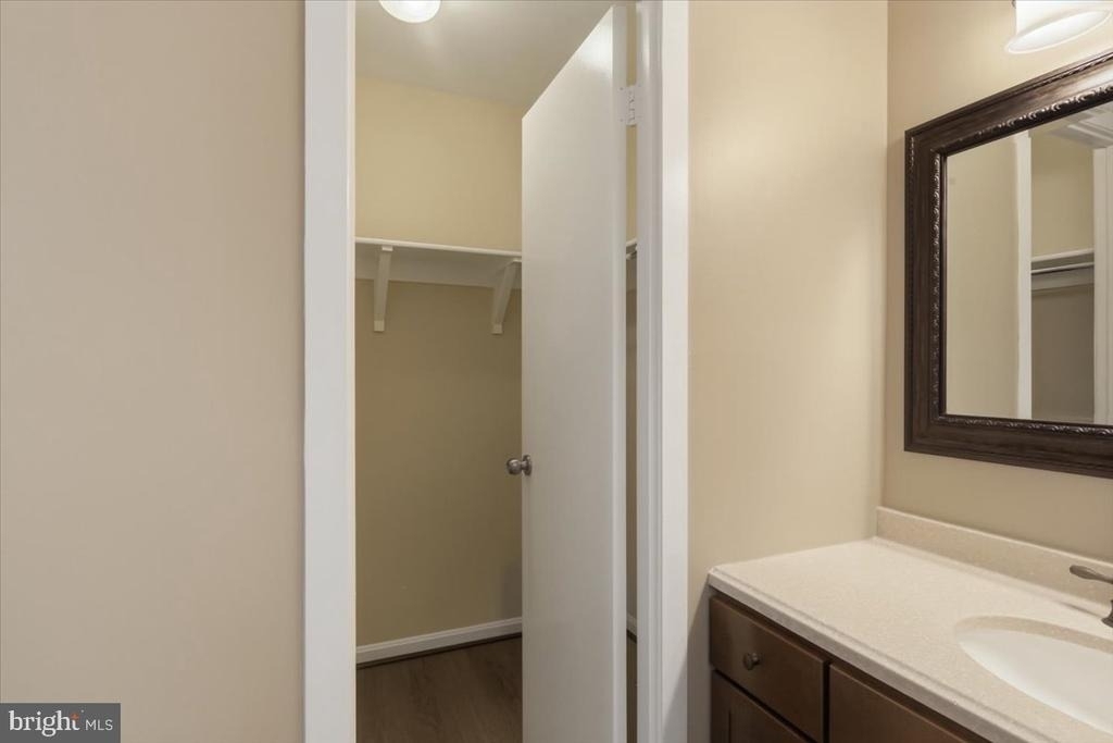 6168 Forest Creek Court - Photo 15