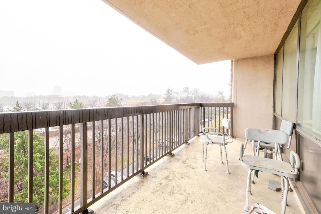 3713 S George Mason Drive - Photo 29