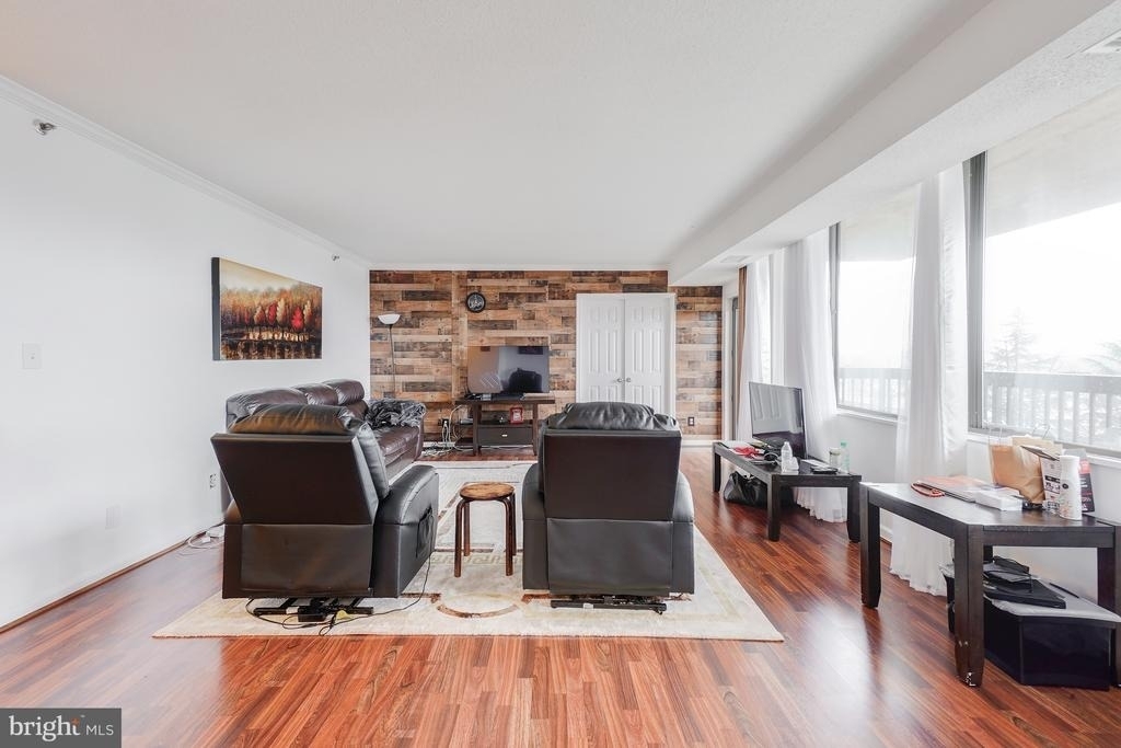 3713 S George Mason Drive - Photo 15