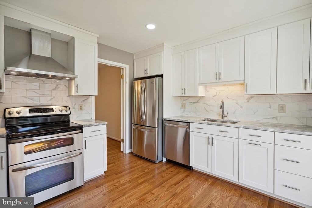 3162 Borge Street - Photo 10