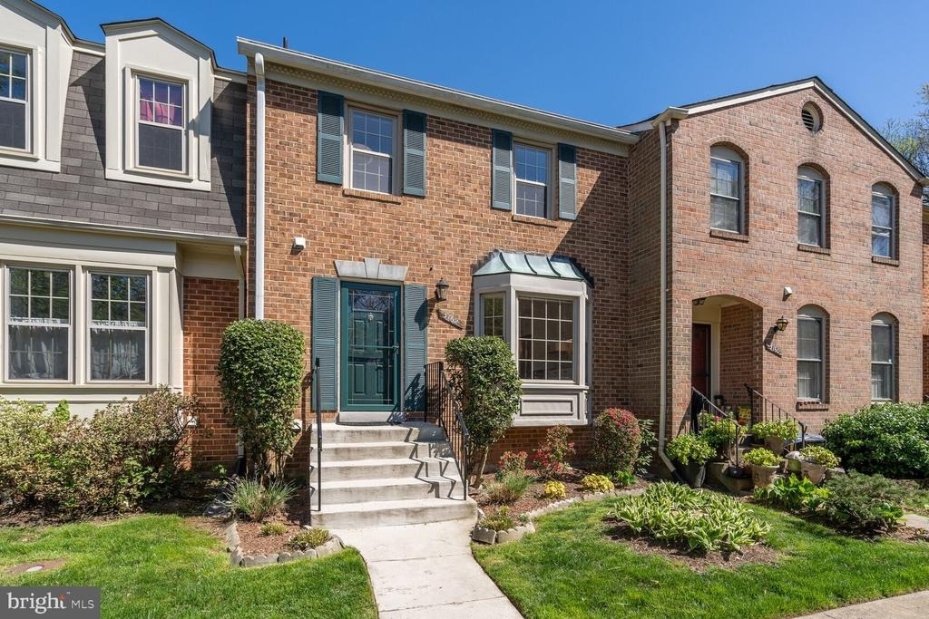 3162 Borge Street - Photo 0