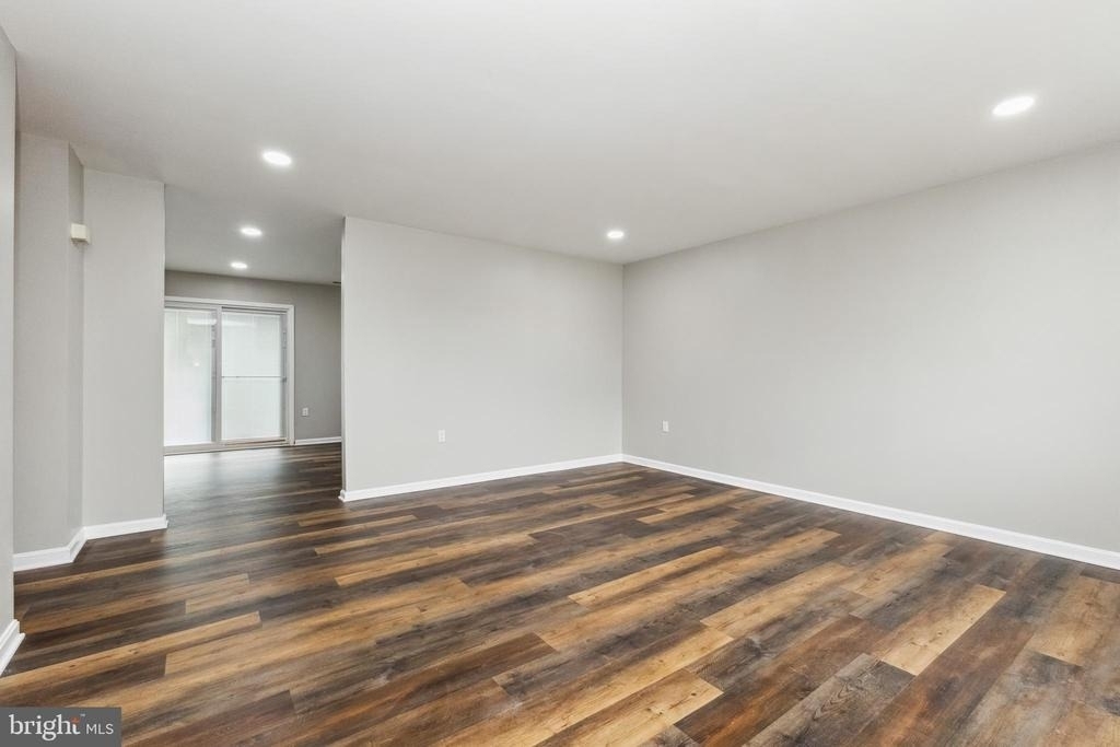 100 Heathrow Lane - Photo 4