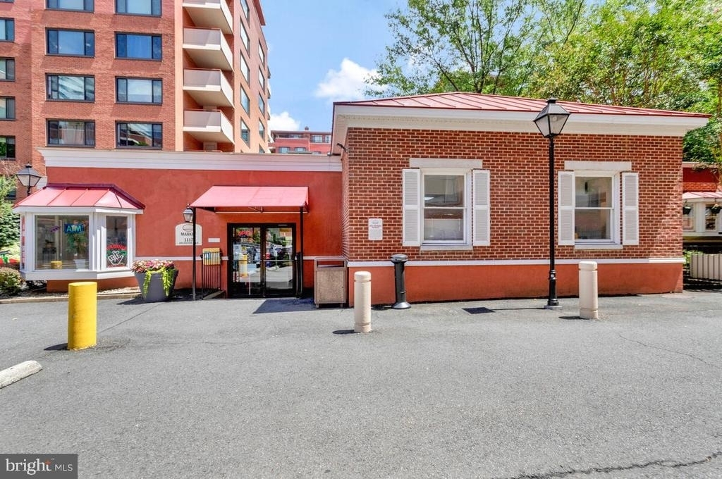 1121 Arlington Boulevard - Photo 22