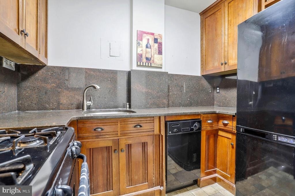 1121 Arlington Boulevard - Photo 9