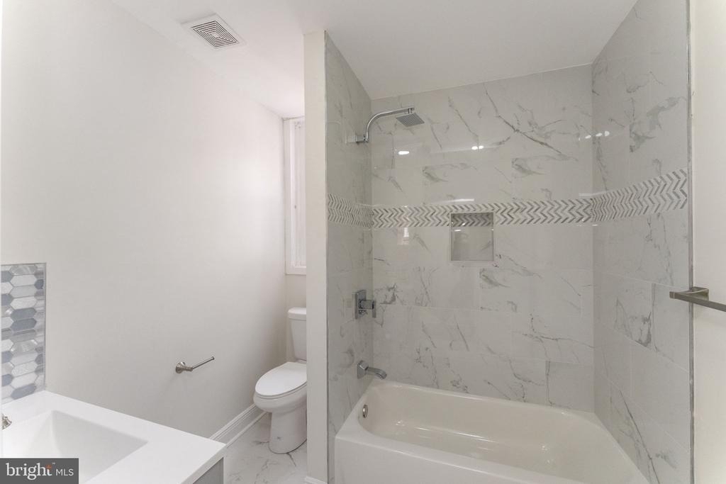 5426 Webster Street - Photo 23