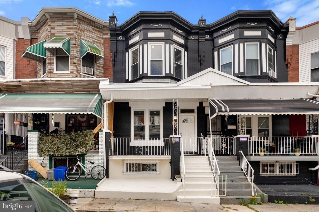 5426 Webster Street - Photo 0