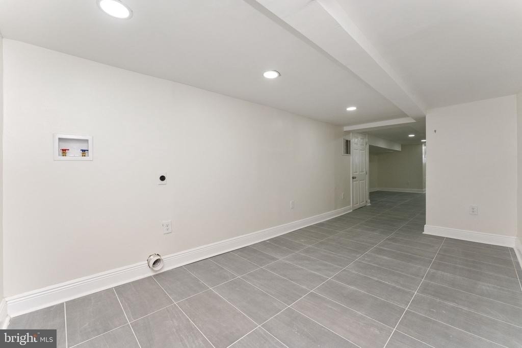 5426 Webster Street - Photo 28