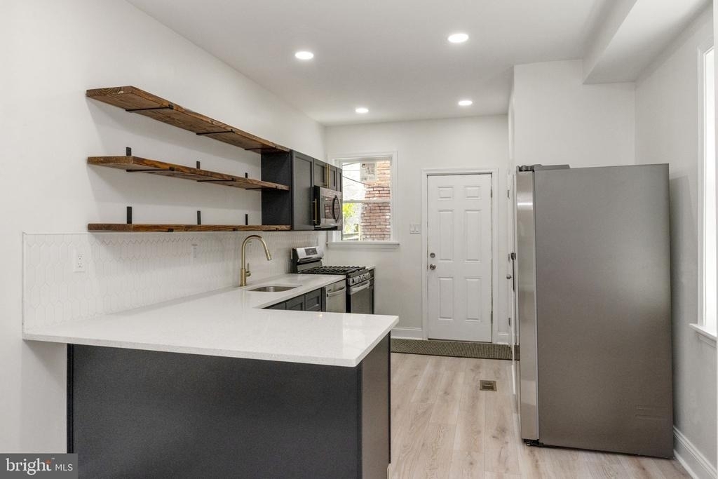 7 S 53rd Street - Photo 8