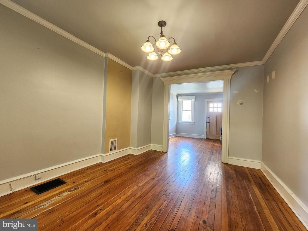 4147 Tower Street - Photo 1