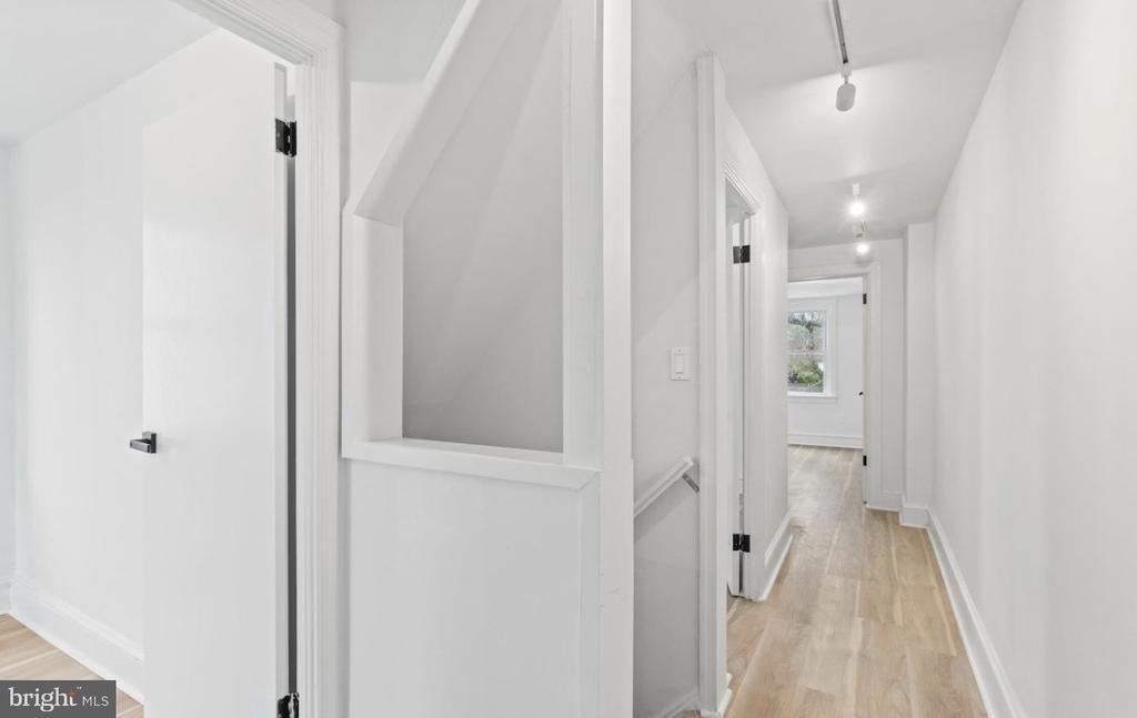 715 E Haverford Road - Photo 7