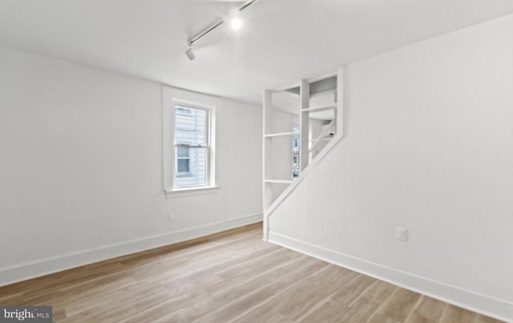 715 E Haverford Road - Photo 5