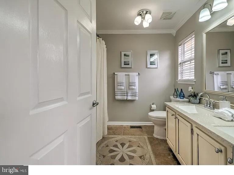 216 E Waverly Court - Photo 17