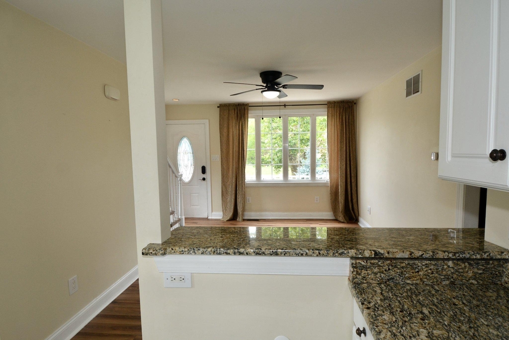 11 Massachusetts Avenue - Photo 3