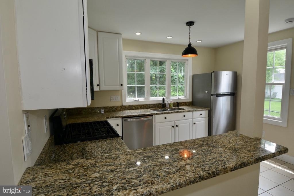 11 Massachusetts Avenue - Photo 9